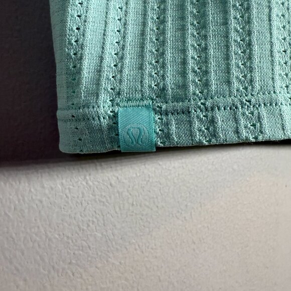 Lululemon Train to Be Tank Top Women's 10* Wild Mint Active Workout Activewear - Picture 11 of 11